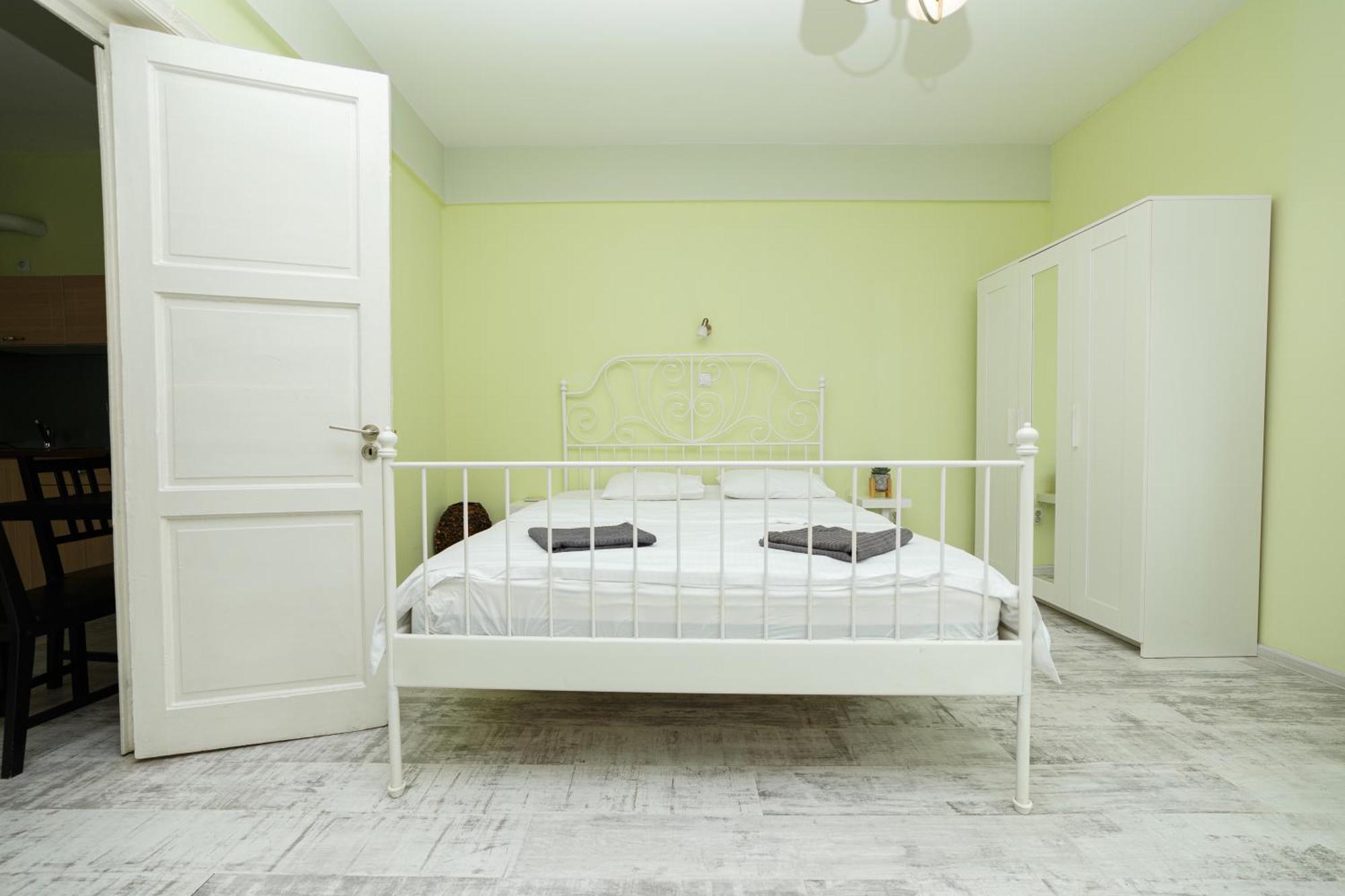 Antic Apartments Bucureşti Ngoại thất bức ảnh