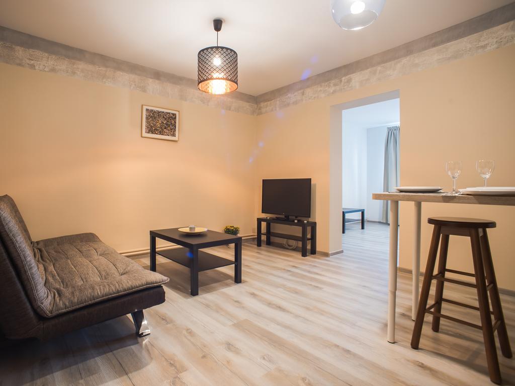Antic Apartments Bucureşti Ngoại thất bức ảnh