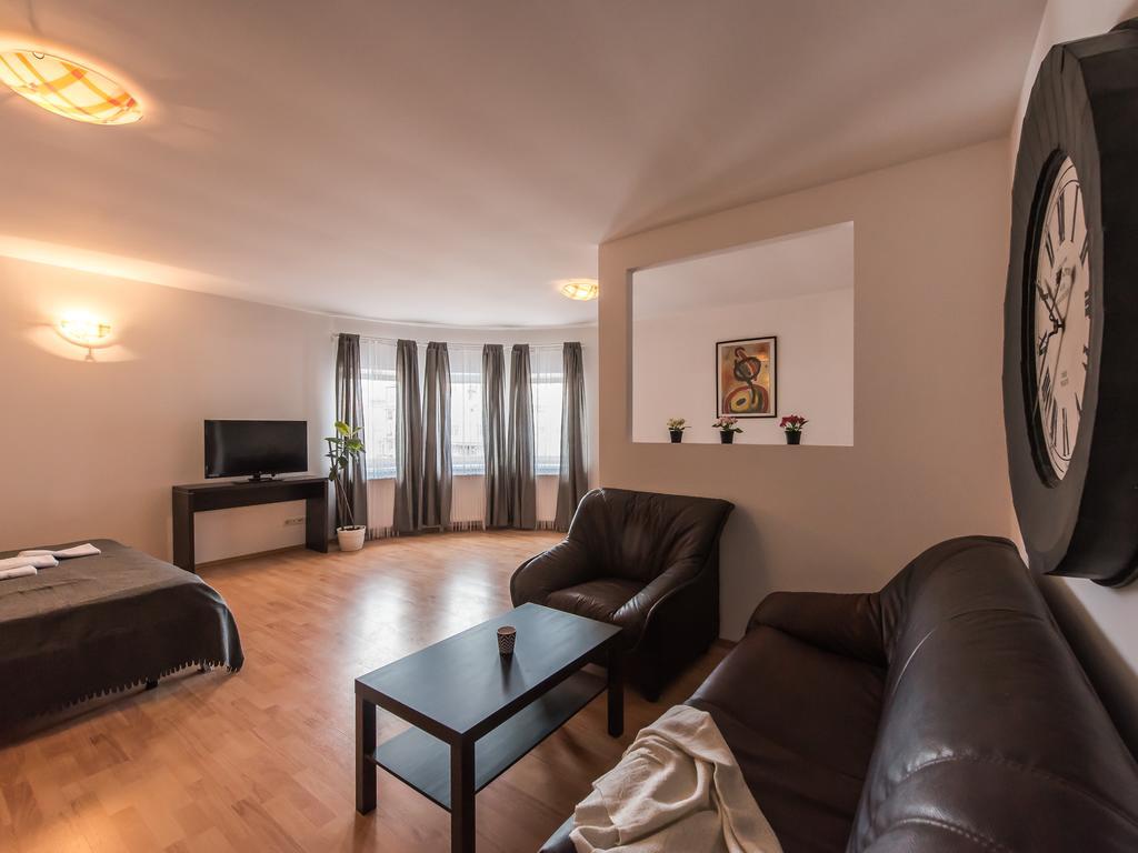 Antic Apartments Bucureşti Ngoại thất bức ảnh