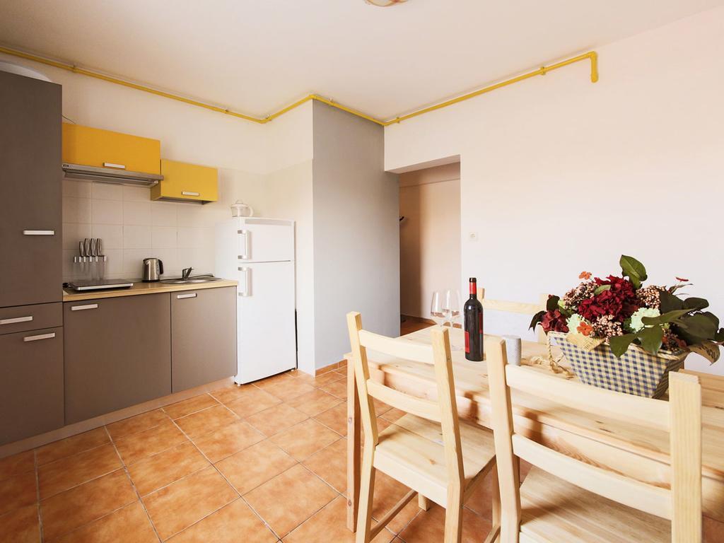 Antic Apartments Bucureşti Ngoại thất bức ảnh