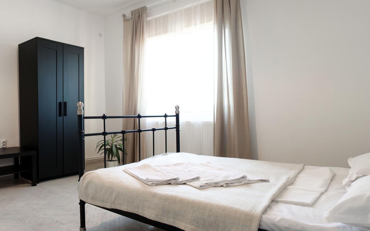 Antic Apartments Bucureşti Ngoại thất bức ảnh