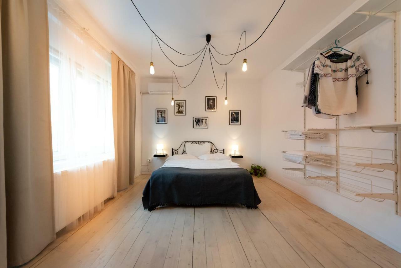 Antic Apartments Bucureşti Ngoại thất bức ảnh
